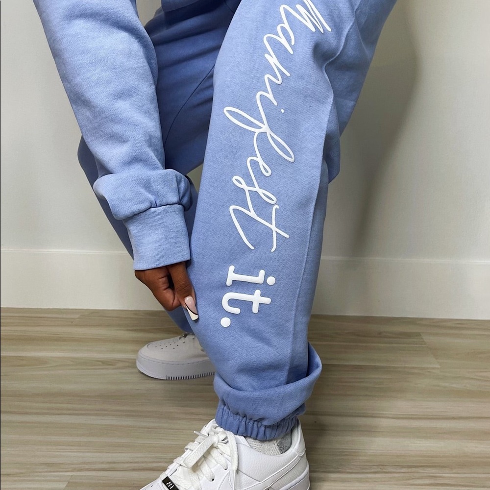 Manifest it joggers